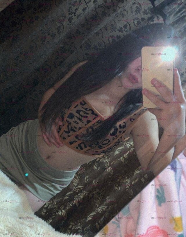 FOTOS DE ALEJANDRA QUÉ TAL TU PENE EN MI BOCA?? EN MI VAGINA Y EN MIS MANOS ??