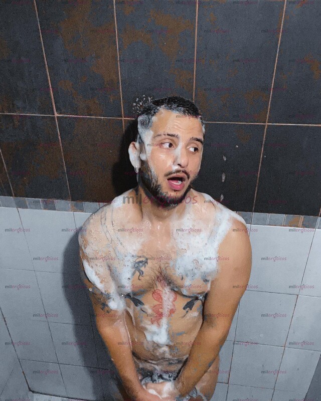 FOTOS DE TU BARBERO FAVORITO BB VAMOS A DIVERTIRNOS.