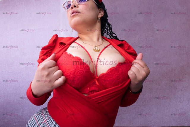 FOTOS DE TOCAME LA PANOCHA GRANDE QUE TENGO!!! SE MARCA BIEN EN MI PANTALON SOY DIANITA