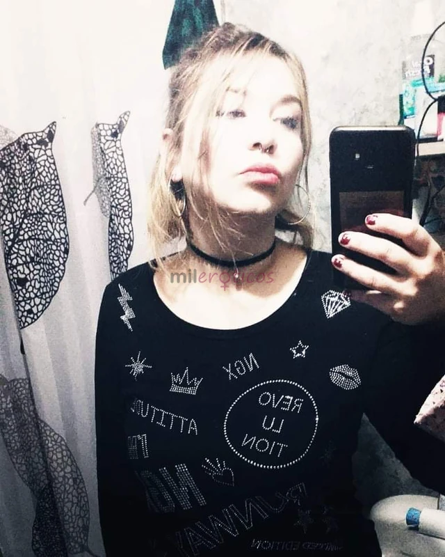 Hablame y la pasamos rico nos podemos conocer conversar y hacer cositas hago fetiches solo llamame o hablame al whatsapp soy carinosa y chilenapodemos...