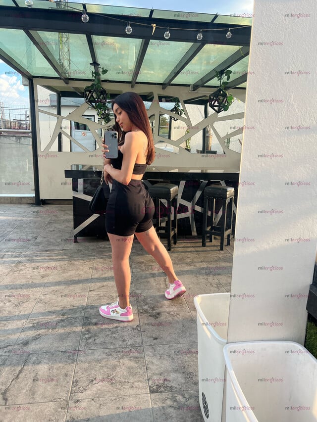 FOTOS DE NIÑA TS DEMASIADO FEMENINA Y HERMOSA PIEL BLANCA AMBOS ROLES PRIMERA VES AQUÍ