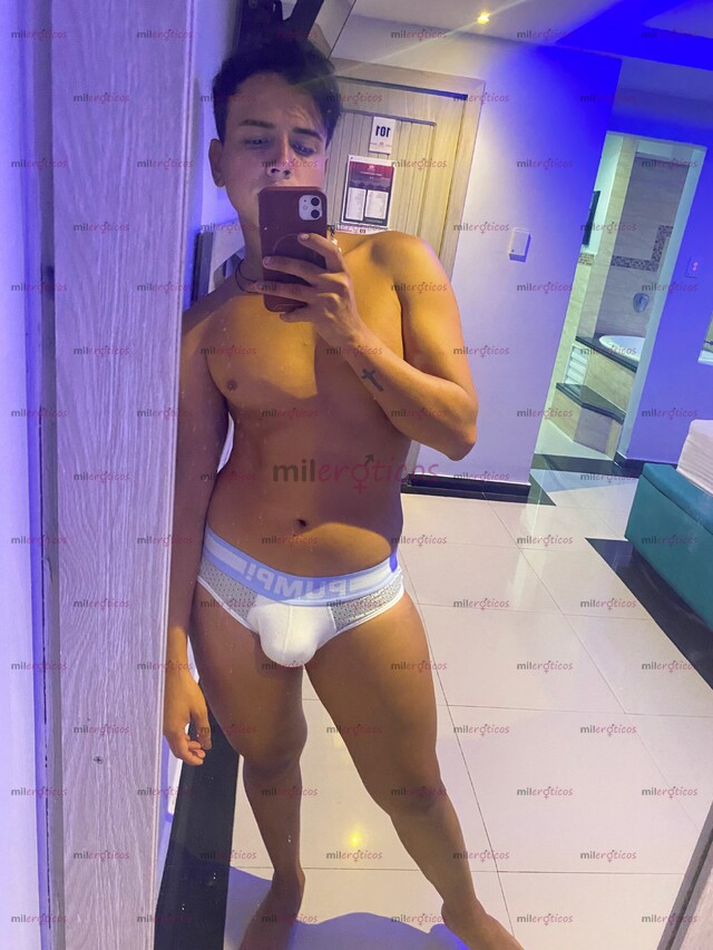 FOTOS DE LA MEJOR MANERA DE LIBRARME DE LA TENTACIÓN ES CAER EN ELLA