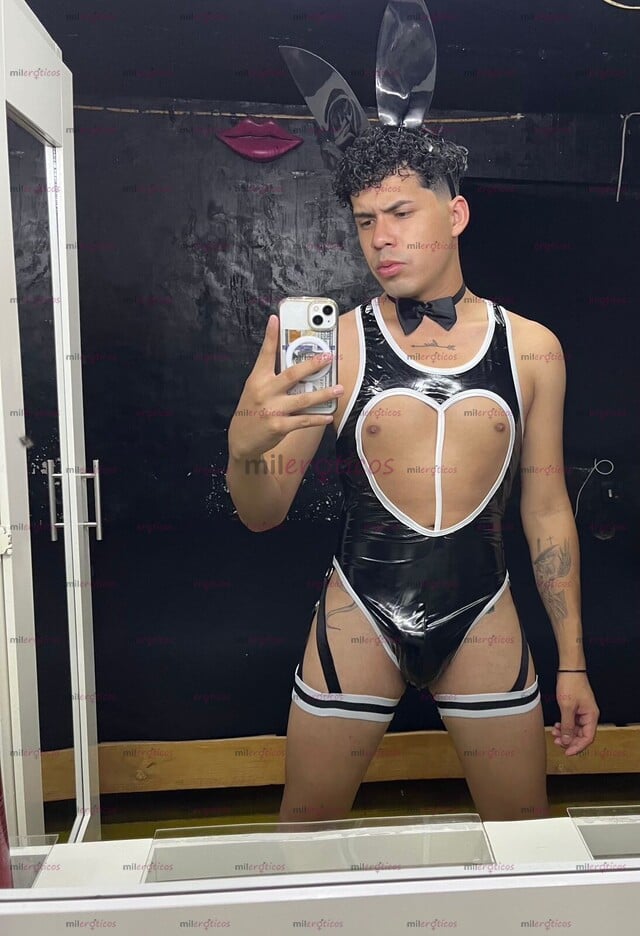 FOTOS DE PUTITO COMPLACIENTE VEN Y FOLLEMOS ASTA TIRAR LECHE LISTO PARA COMPLACERTE