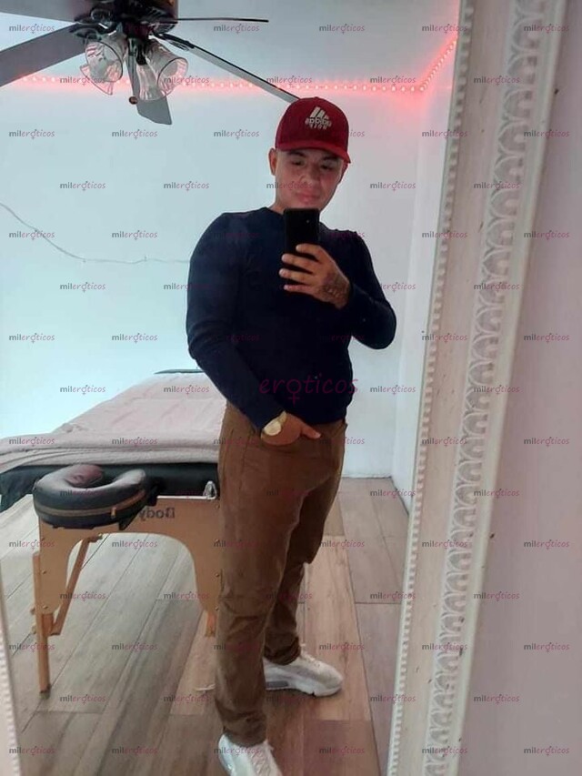 FOTOS DE MASAJISTA CERTIFICADO CON JUBILACIÓN EN ZONA CENTRO MANDA WHATSSAP