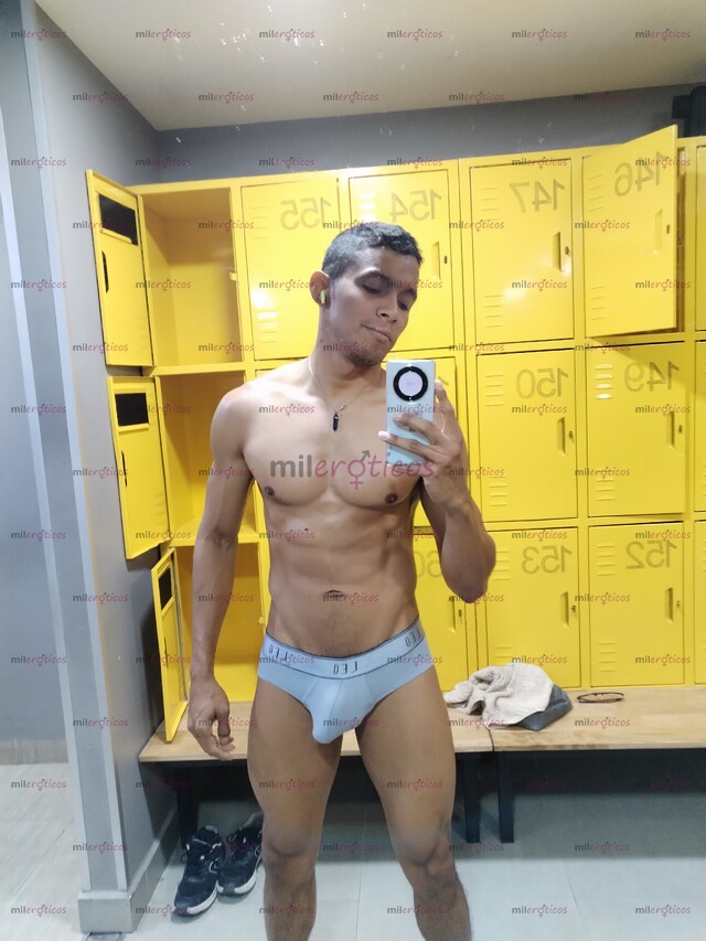 FOTOS DE VAMOS A PASARLA RICO, CON RESPETO Y MUCHO MORBO