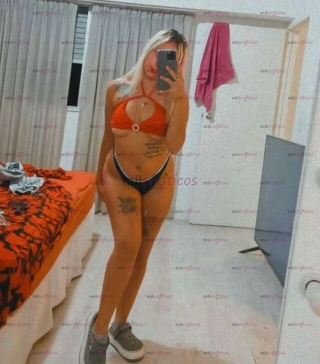 FOTOS DE CANDENTRE RUBIA CON TREMENDO CULO JUGOSO