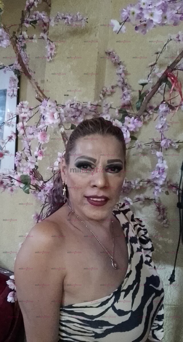 FOTOS DE .......CHICA TRANS MADURA Y CALIENTE.......