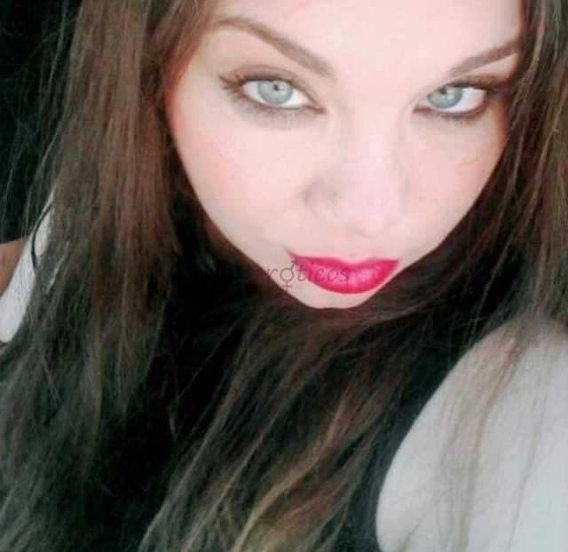 Como puedes ver mis fotos estan son sin filtros ni retoques son 100 reales imagina todo lo que te hare en la cama con ese increible cuerpo suave y del...