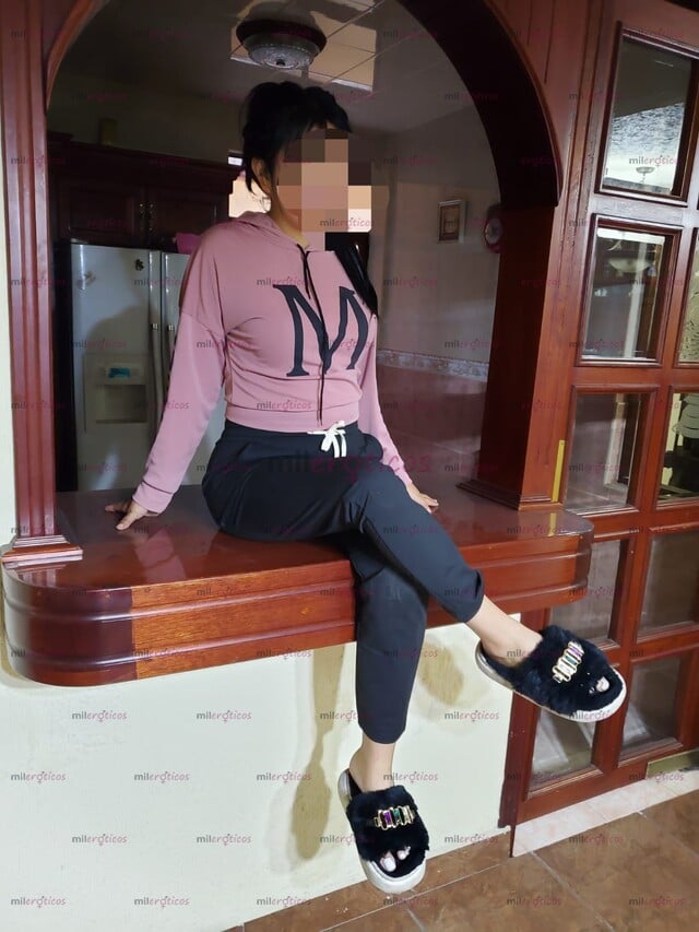 FOTOS DE SOY DIANITA UNA NENA HERMOSA, NALGONA Y TETONA. CON CARITA HERMOSA