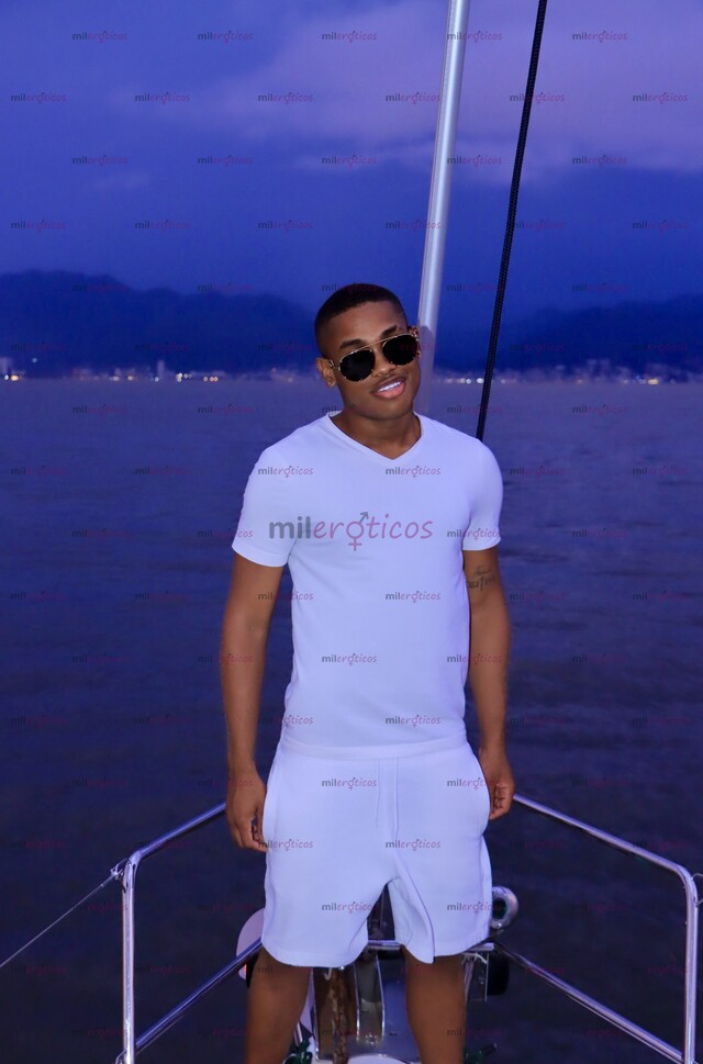 FOTOS DE ¡POCOS DÍAS! MULATO COLOMBIANO DE 20 AÑOS CON 24 CM DE VERGA DISPONIBLE EN QRO