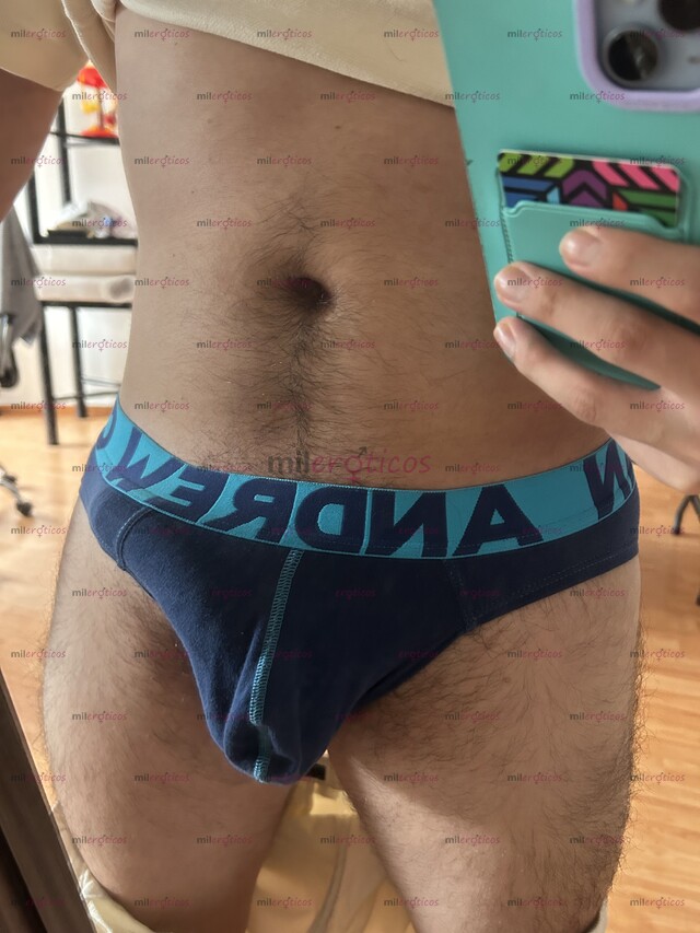 FOTOS DE SCORT Y MASAJISTA UNIVERSITARIO TWINK COMPLACIENTE