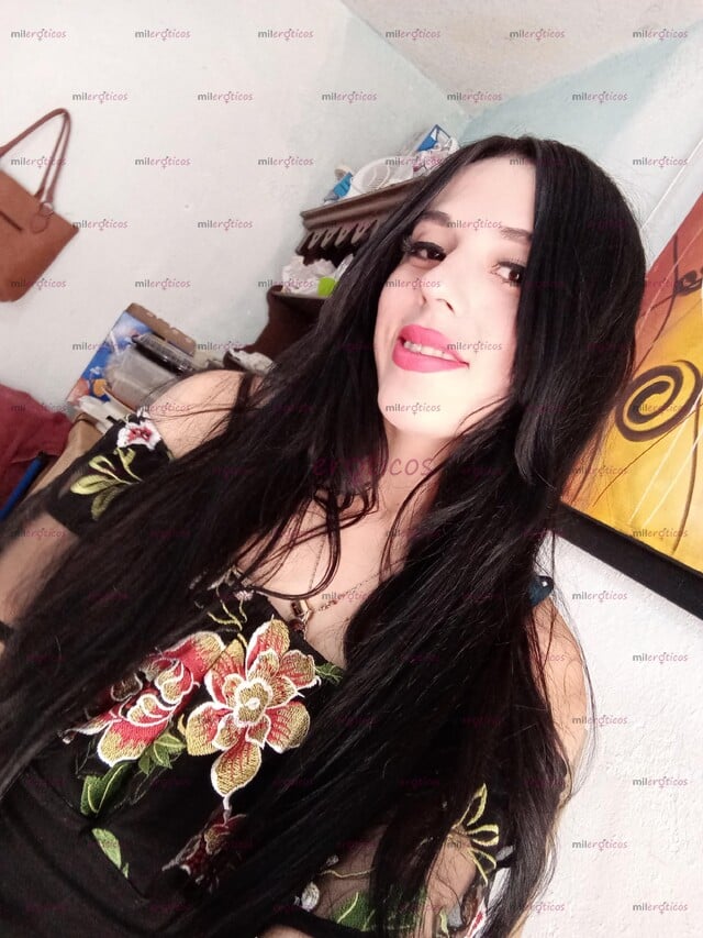 FOTOS DE SHEMALE MUY GÜAPA, BONITA Y SEXY SEXOSA CON LUGAR LIMPIO