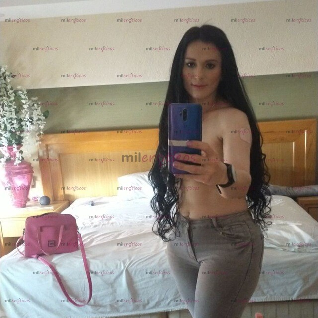 FOTOS DE CRISTINA CUELLAR DE REGRESO A TU CIUDAD SI SAVEZ LO QUE MERECES MÁRCAME CORAZÓN.