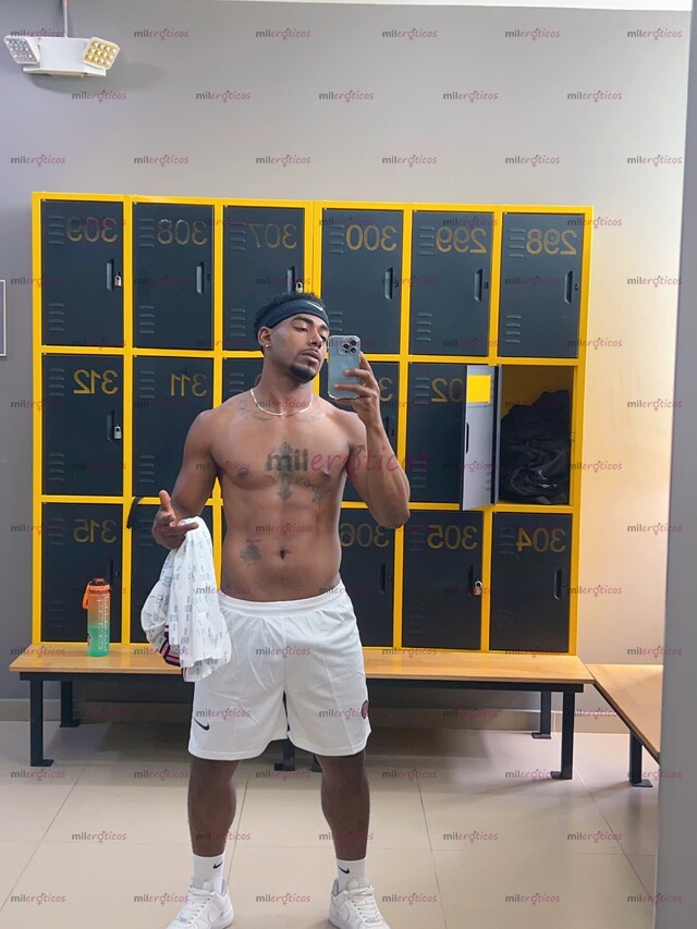 FOTOS DE NEGRO PINTOOSO CULION COMPLACIENTE Y AMABLE EN MEDELLÍN