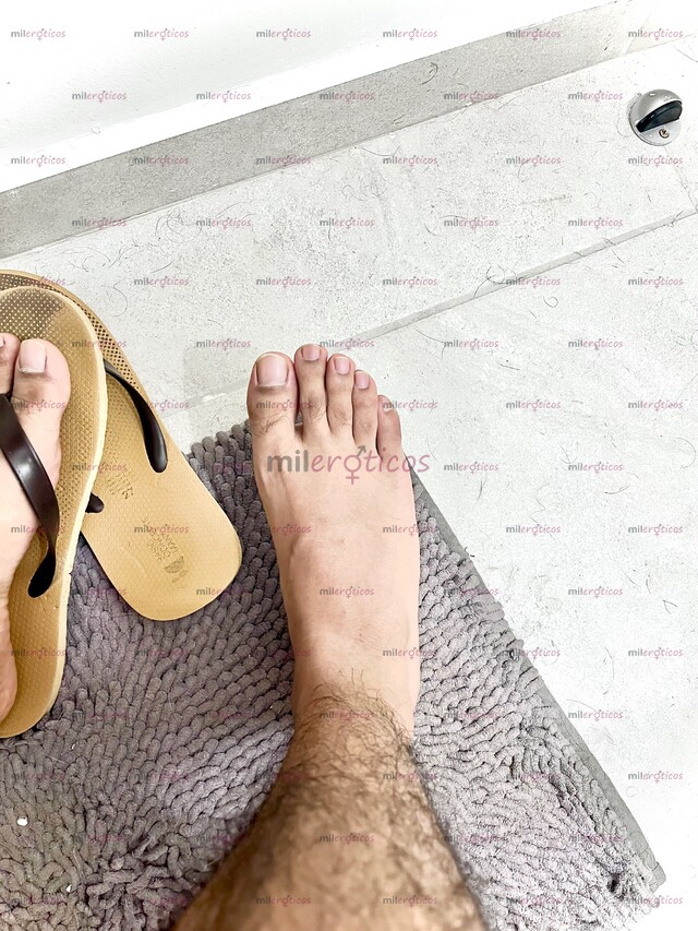 FOTOS DE PIES DE HOMBRE VEN A DSIFRUTARLOS, NO SEXO PENETRATIVO