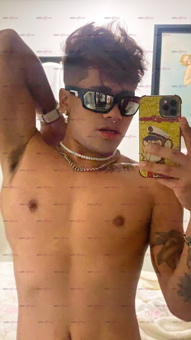 FOTOS DE BISEXUAL VERGON ARRECHO Y LECHERO AMANTE DE BUENOS CULOS