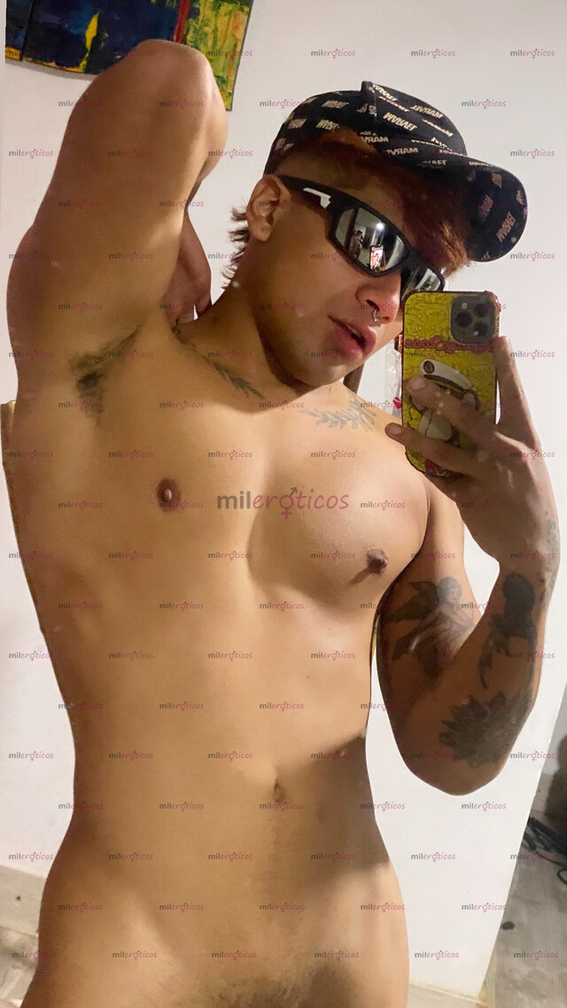 FOTOS DE BISEXUAL VERGON ARRECHO Y LECHERO AMANTE DE BUENOS CULOS