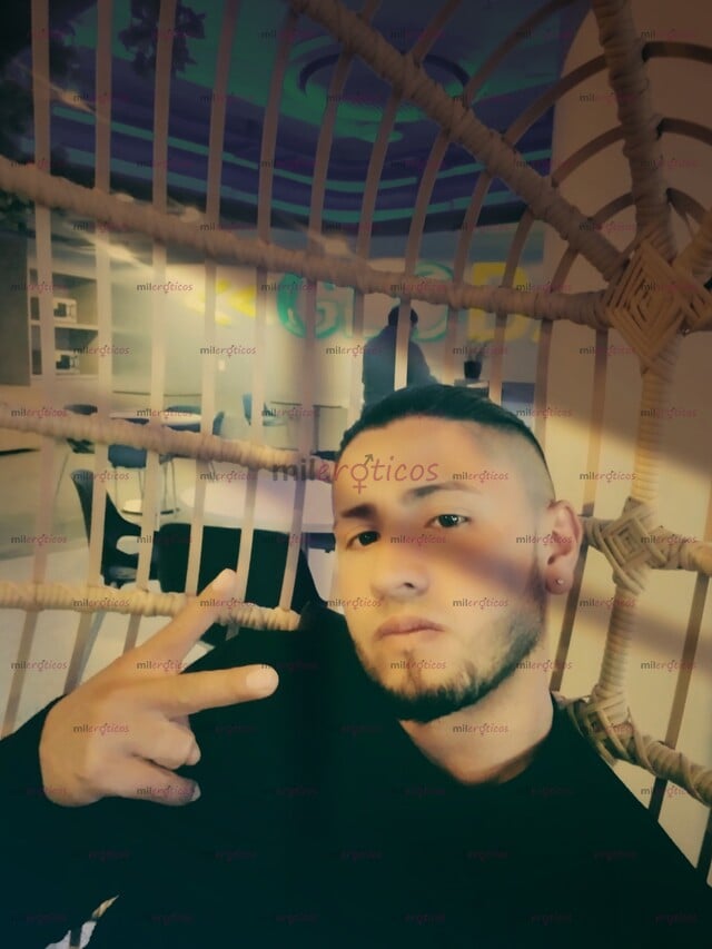 FOTOS DE MORENO DISPONIBLE PARA CUMPLIR TUS FANTASIAS, SOLO MUJERES Y PAREJAS CORNUDO