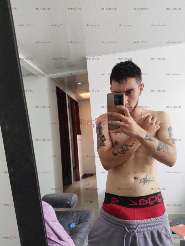 FOTOS DE TATUADO MORBOSO LECHERO FETICHISTA COMPLACIENTE NEA VERGON