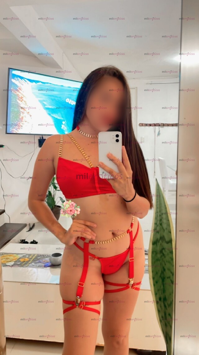 FOTOS DE YO SOY LA PUTITA IDEAL PARA TU PELICULA PORNO MI AMOR