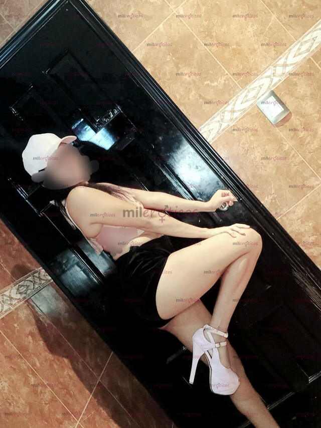 FOTOS DE NENITA P E T I T E,, CON LUGAR,, RELACIONES ILIMITADAS