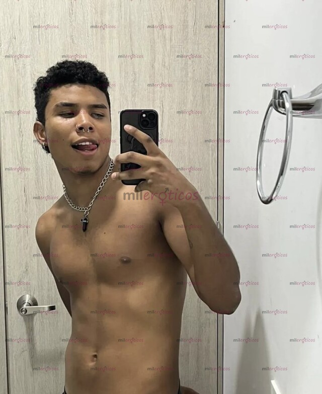FOTOS DE CHICO CALEÑO DISPUESTO A DISFRUTAR Y A COMPLACER LO QUE QUIERAS