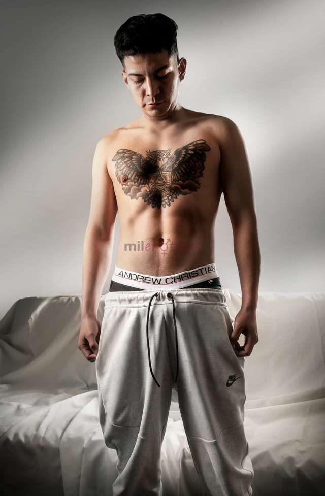 Hola realizo masaje relajante sensitivo soy versatil vengo del sector paisa colombiano caliente complaciente atiendo solo a domicilio y o motel si pre...