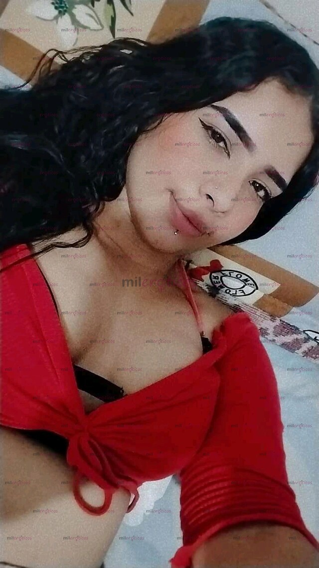 FOTOS DE ARDENTE Y EXTROVERTIDA UNIVERSITARIA DISPUESTA A DARTE EL MEJOR SEXO