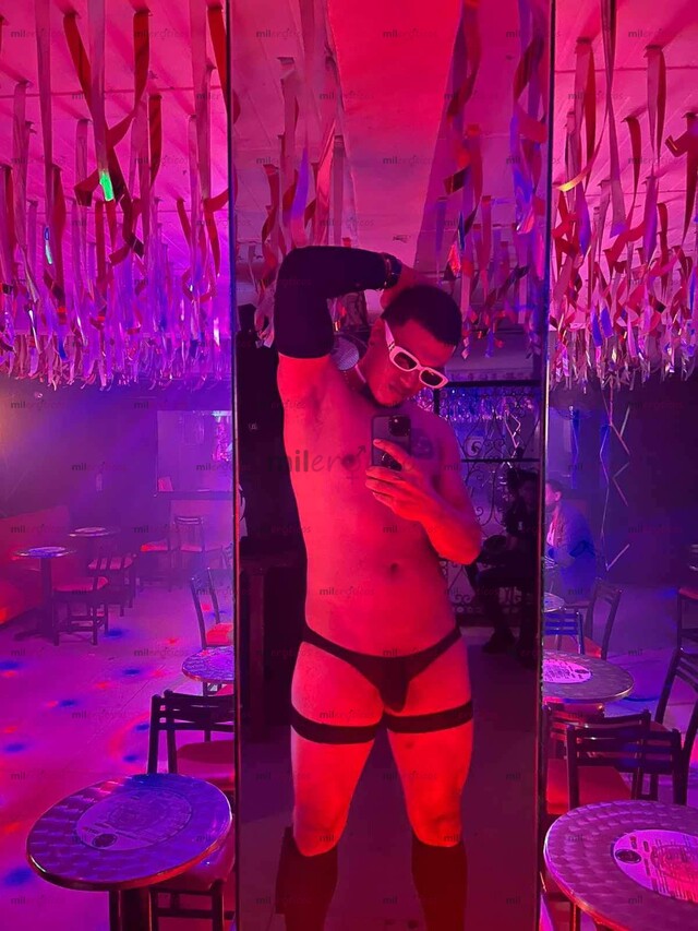 FOTOS DE HOLA SOY UN JOVEN CON TAN SOLO 23 AÑITOS