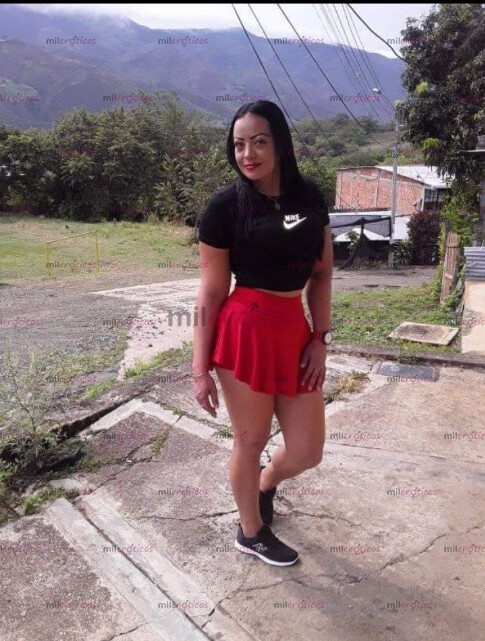 FOTOS DE BLANQUITA ALTA DE HOJOS CLAROS TIERNA CALIENTE Y APACIONADA DISPONIBLE PARA TI