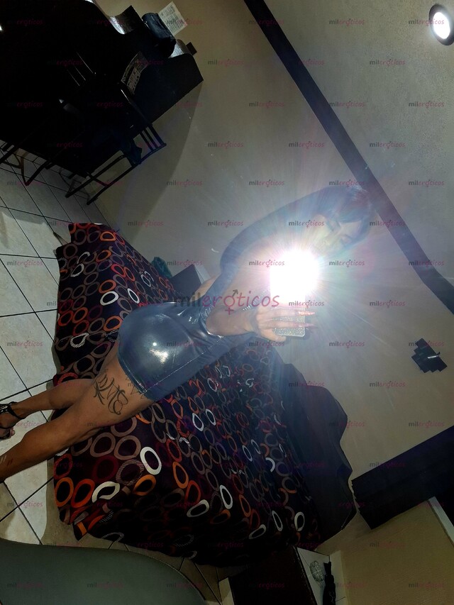 FOTOS DE YA LLEGO TU MUÑEQUITA, FLAQUITA, SEXY AGO TODO RICO Q MAS QUIERES PAPI