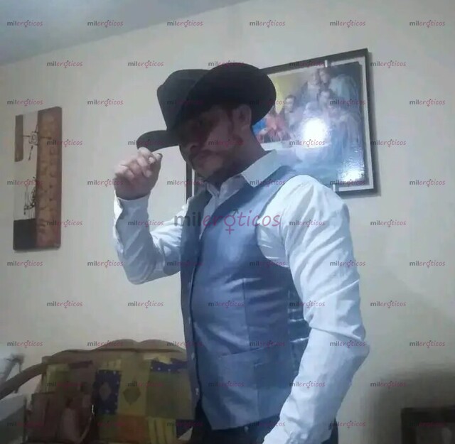 FOTOS DE TODO UN CABALLERO SIMPÁTICO CACHONDO ATREVIDO SENSUAL