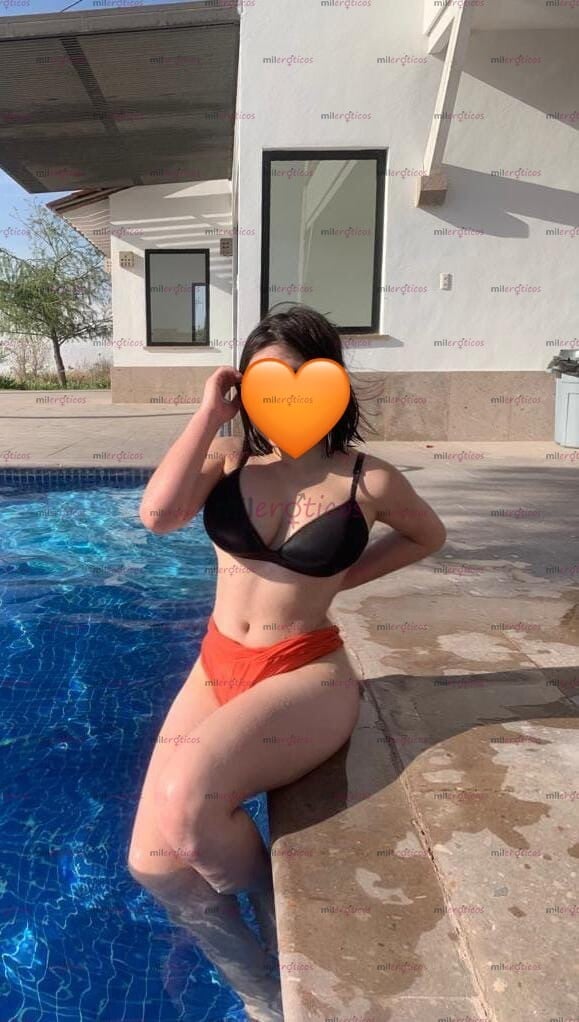 FOTOS DE BRISA: SAL DE LA RUTINA Y DEGATE CONSENTIR POR ESTA BELLA Y JOVEN DAMA.