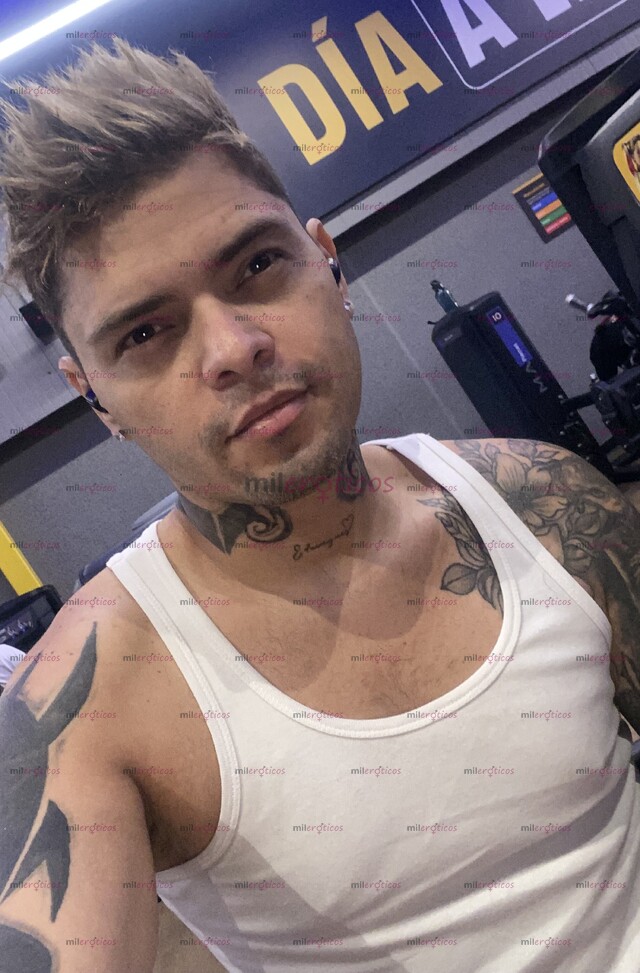 FOTOS DE SITIO. DISCRETO VARONIL , DISPONIBLE EN BUCARAMANGA GENTE SERIA Y EDUCADA .