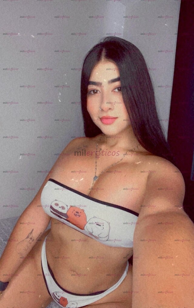 FOTOS DE VENEZOLANA, BLANQUITA, 20 AÑOS, CON JUGUETES