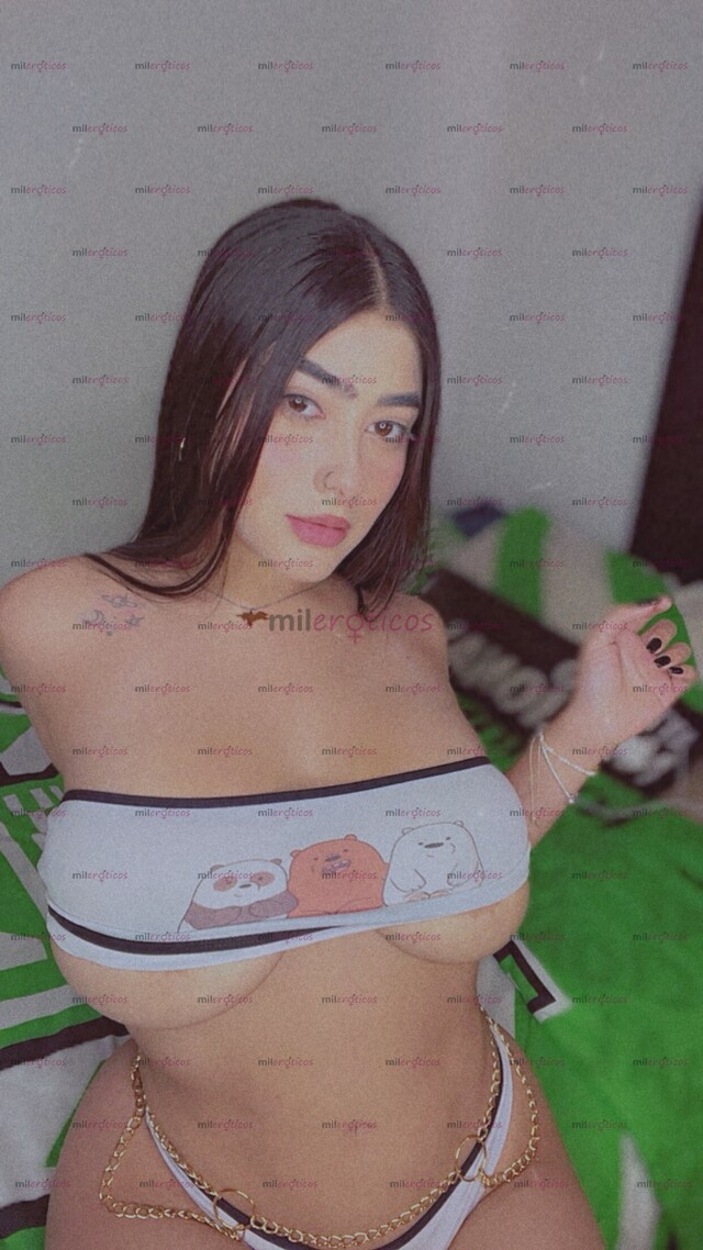 FOTOS DE VENEZOLANA, BLANQUITA, 20 AÑOS, CON JUGUETES
