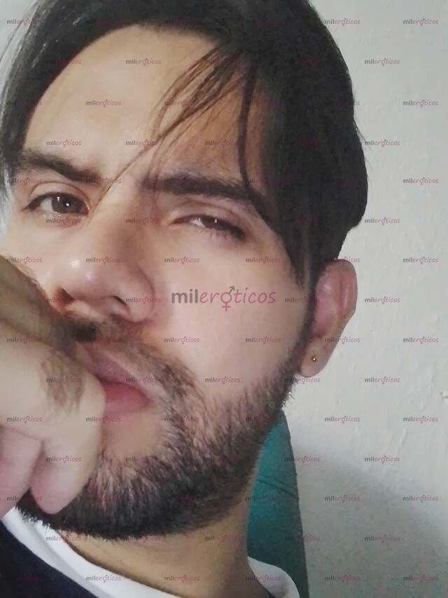 FOTOS DE HOMBRES SERIOS Y DISCRETOS. VARONES SIN COMPLICACIONES