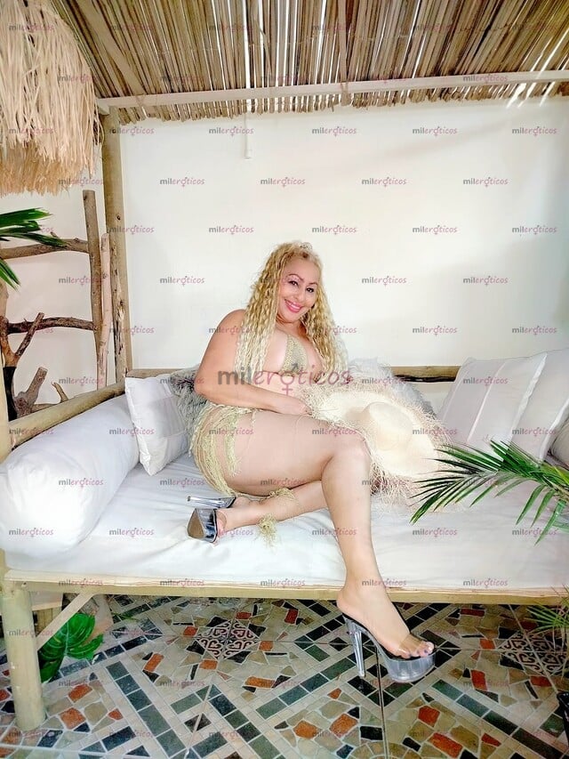 FOTOS DE DE NUEVO EN QUILLA LA REINA DEL ANAL VEN PAPI DAME RICO POR ESE CULO
