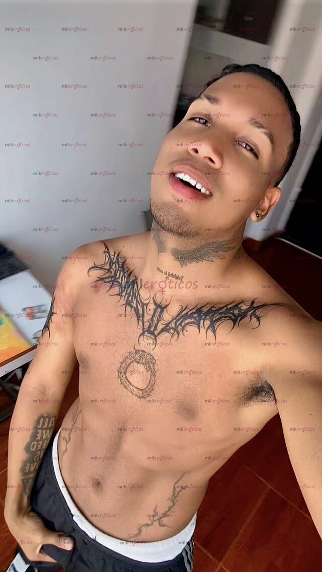 FOTOS DE BISEXUAL, MORENO, TATUADO, VERGA GRUESA, AMANTE AL BDSM, VEN Y TE HAGO MI PERRA