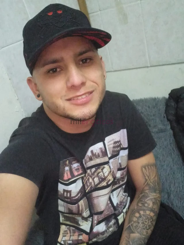 Estatura 1 60me gusta las mujeresme gusta mucho complacer a la mujer en todos sentidosme gusta hacerle el amor muchome encanta que la mujer sea muy ma...