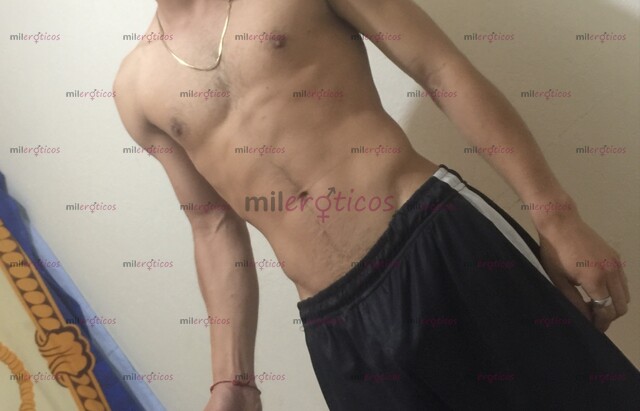 FOTOS DE HOLA SOY DIEGO COSTEÑO ARDIENTE ESPERANDO POR TI.