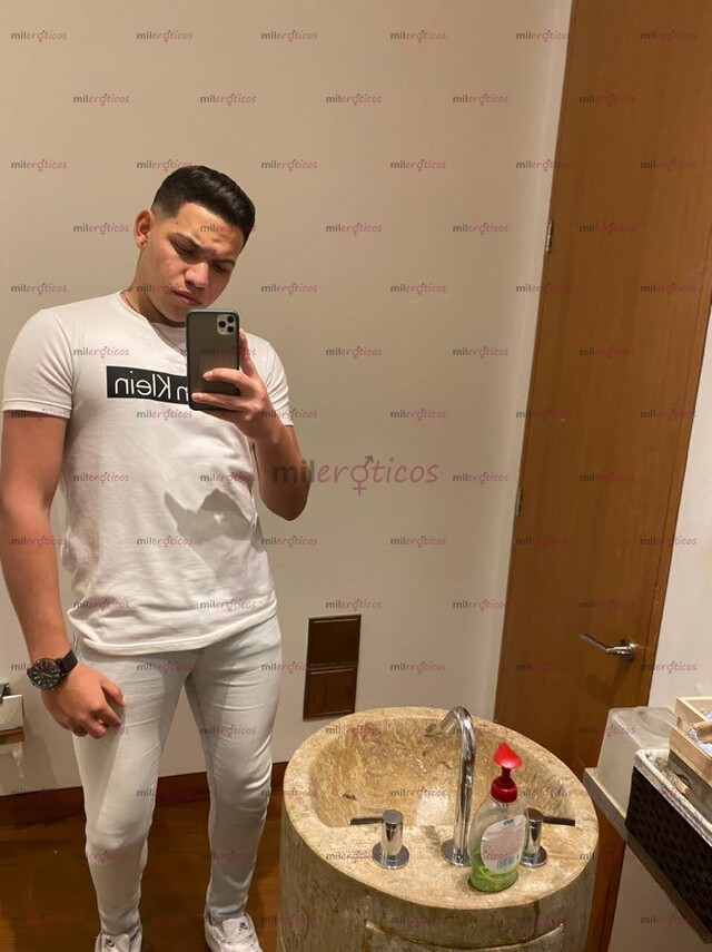 FOTOS DE MACHO VERGON, 20CM PROFESIONAL, Y FULL CALIENTE.