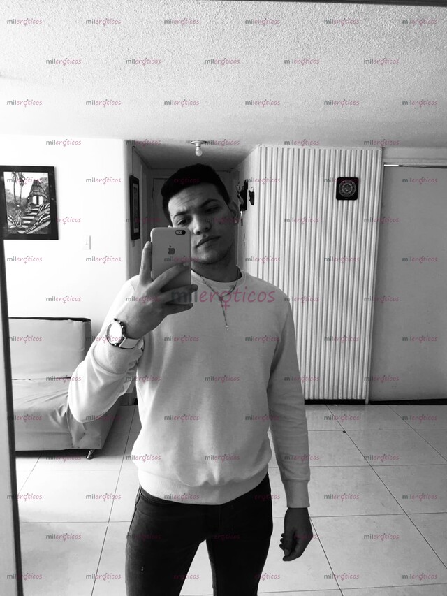 FOTOS DE MACHO VERGON, 20CM PROFESIONAL, Y FULL CALIENTE.