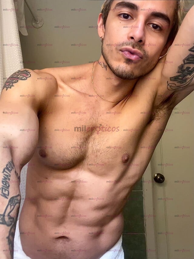 FOTOS DE MASAJISTA PROFESIONAL VERSÁTIL Y COMPLACIENTE