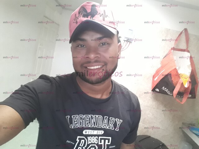 FOTOS DE HERMOSO MORENITO CREPO DISPUESTO A COMPLACERTE SOLO MUJERES PORFA