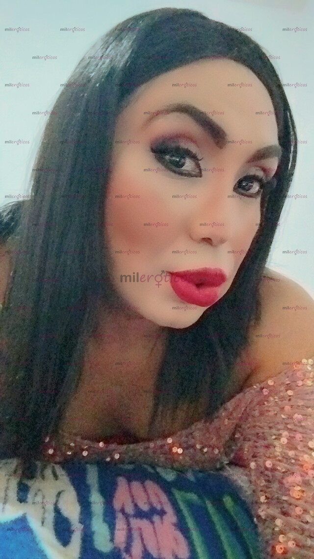 FOTOS DE MORENA FOGOSA LABIOS DE BETUN LUGAR SURO