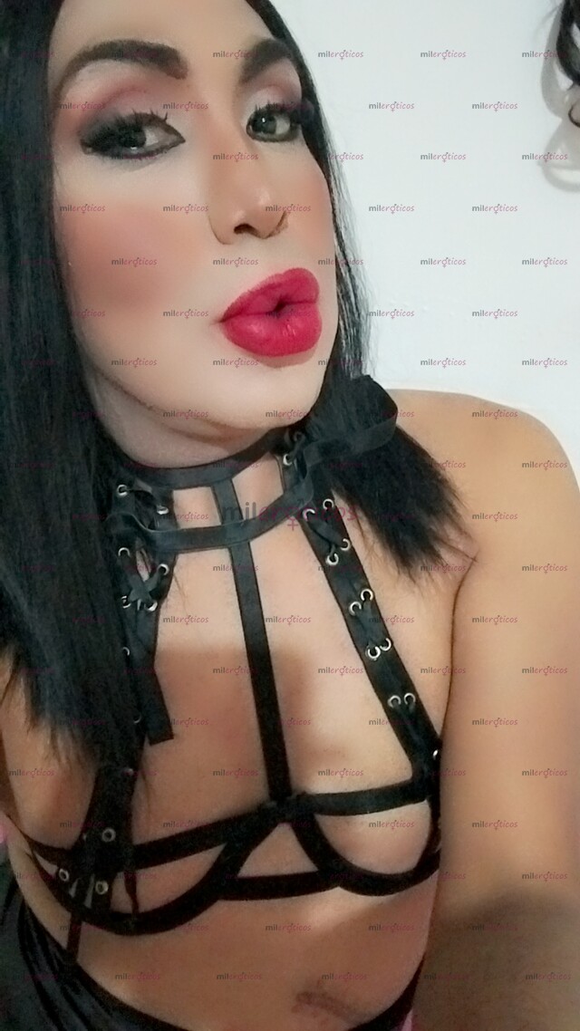 FOTOS DE MORENA FOGOSA LABIOS DE BETUN LUGAR SURO