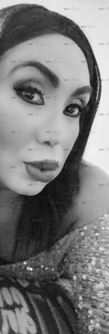 FOTOS DE MORENA FOGOSA LABIOS DE BETUN LUGAR SURO