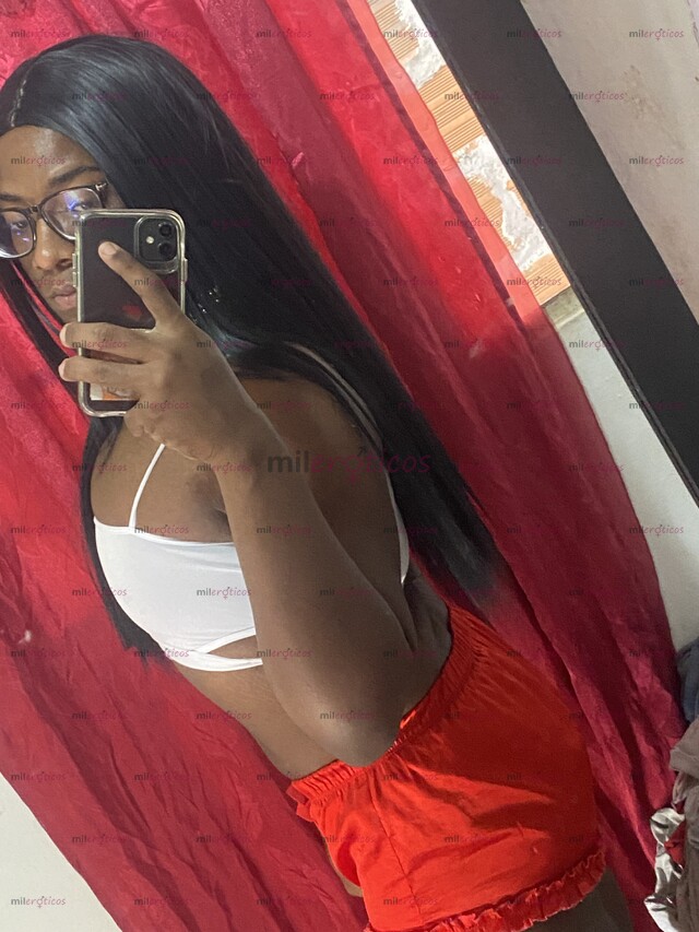 FOTOS DE POLLITA NEGRA CULONA Y APRETADITA MUY ARDIENTE Y LECHERA DISPUESTA A COMPLACERT