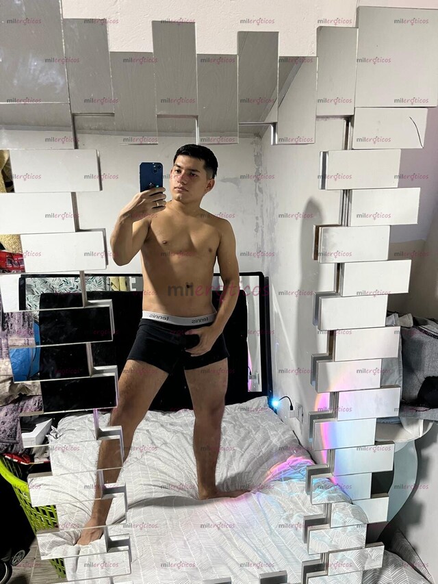 FOTOS DE ADRIAN NEITA MASCULINO COMPLACIENTE Y MUY CALIENTE ACT